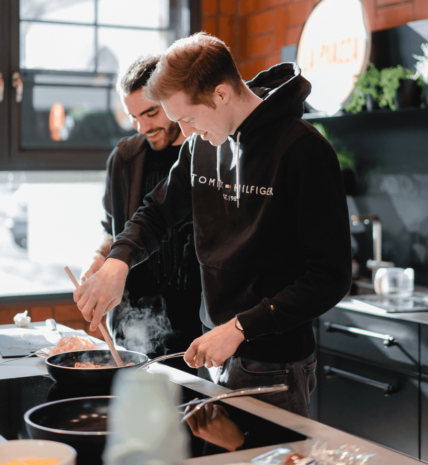 Mitarbeiter beim Kochen